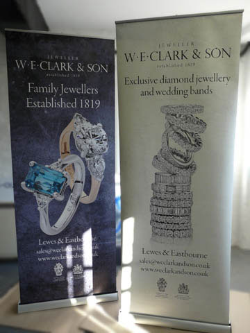 Roller Banner / Pop up / Stand up / Exhibition Graphics